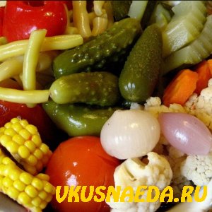 Пикули маринованная смесь мелких овощей
