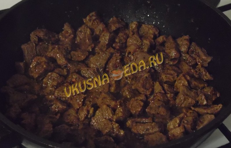 Гуляш из говядины Гуляш из говядины