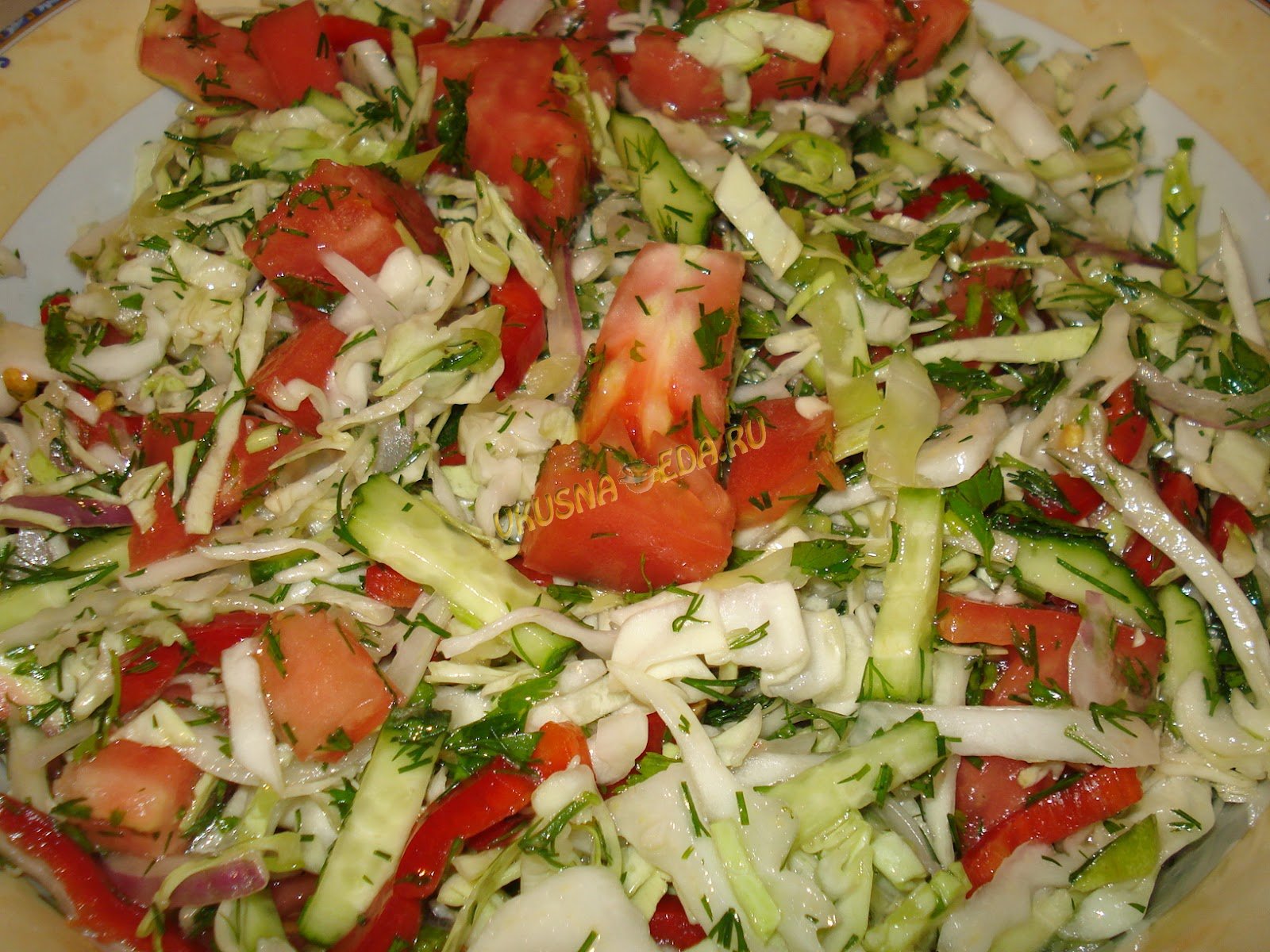 Овощной капустный салатик