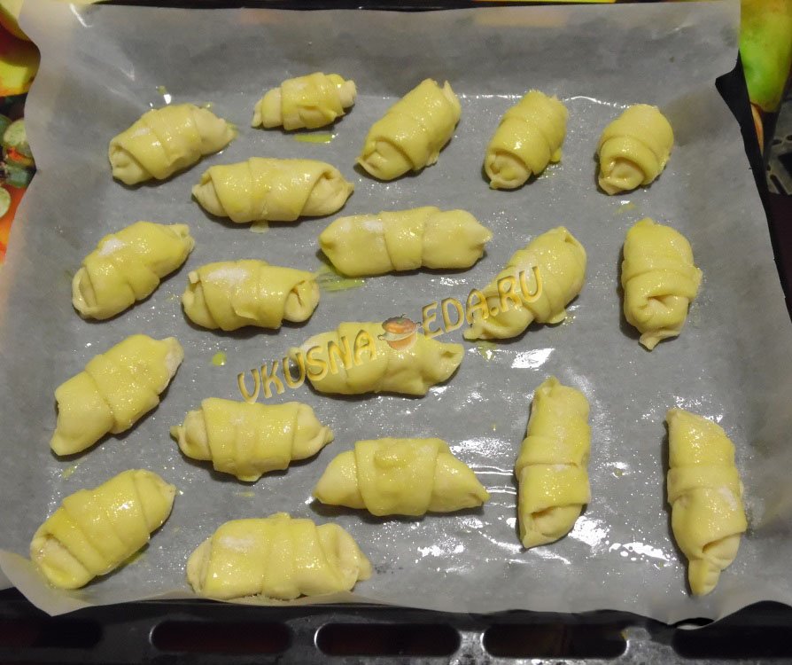 рогалики на противне рогалики на противне